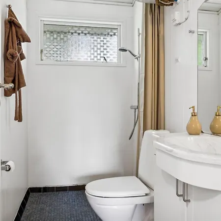 Morten - 500m From The Sea By Interhome